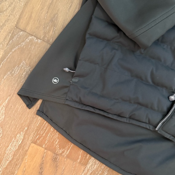 Peter Millar Black Quilted Vest Jacket - Picture 3 of 7